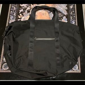 Lululemon duffel bag